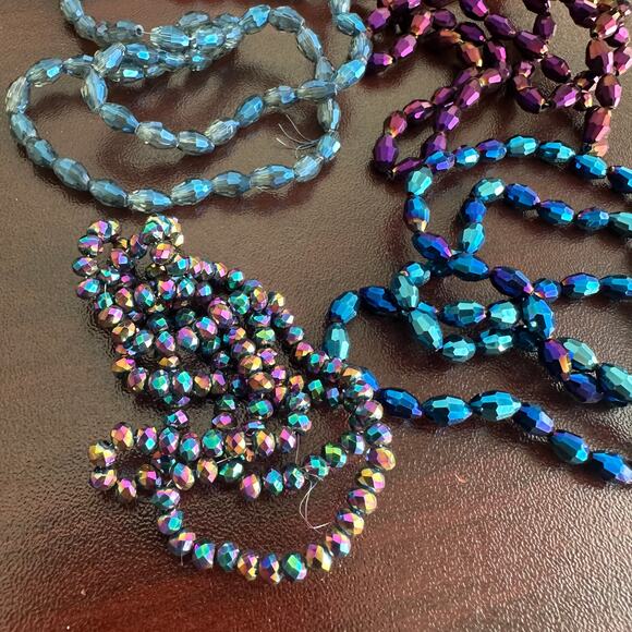 315 beads - 4 strands of sparkling metallic jewelry making craft beads - Picture 2 of 7